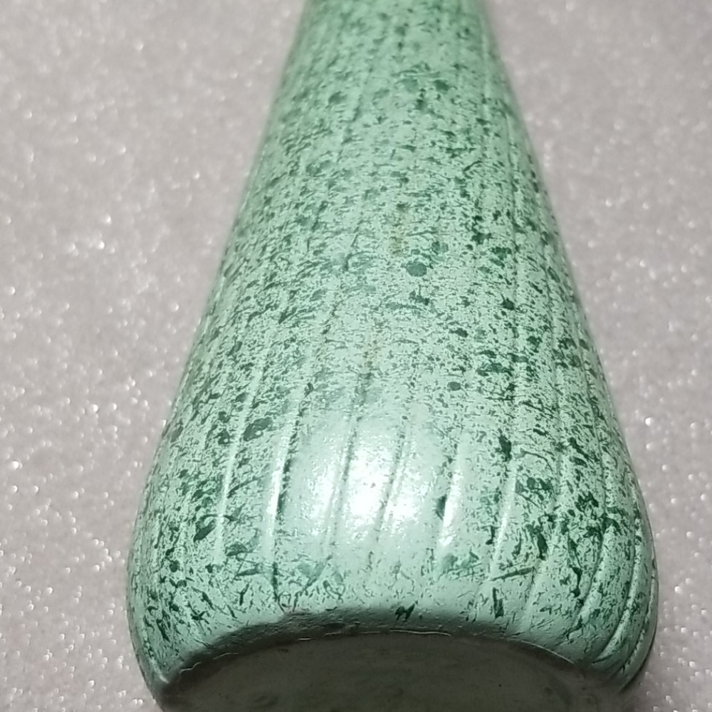 1950s Shawnee Pottery Vase Green Confetti Glaze - Picture 4 of 6